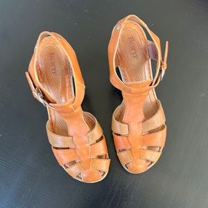 Born brown sandals